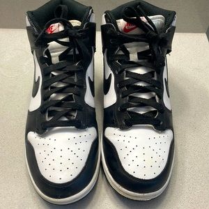 Nike panda high dunks barely worn